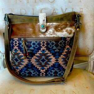 MYRA-VANESSIA SHOULDER BAG